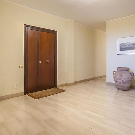 Eur Luminous And Large Family Terrace Apartment Rom Eksteriør billede