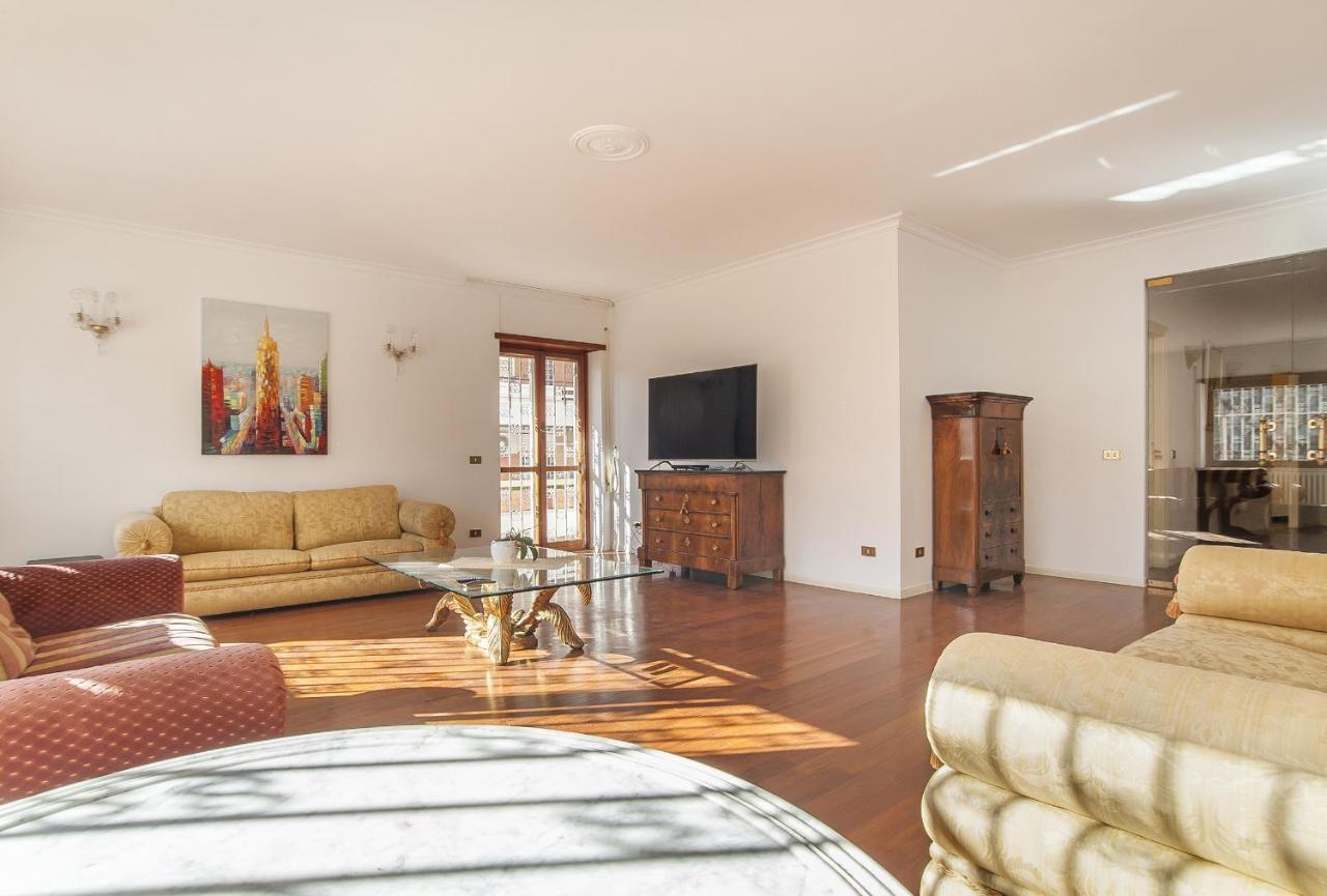 Eur Luminous And Large Family Terrace Apartment Rom Eksteriør billede